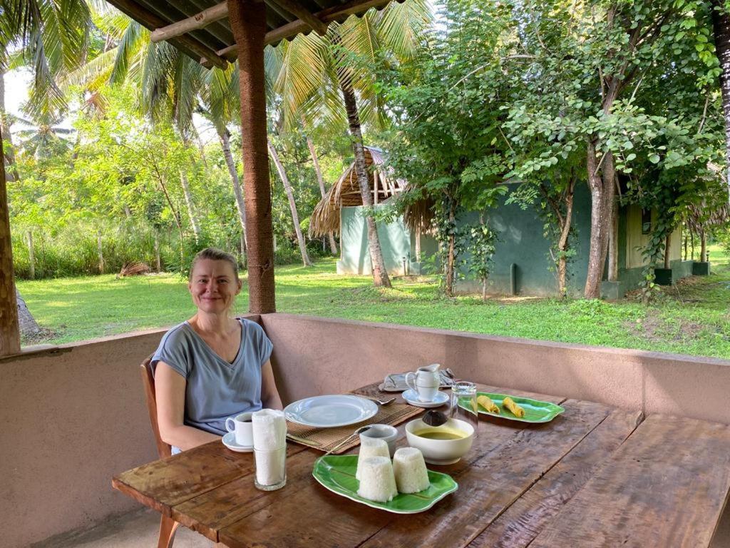 Jungle View River Camping Udawalawe Exterior foto